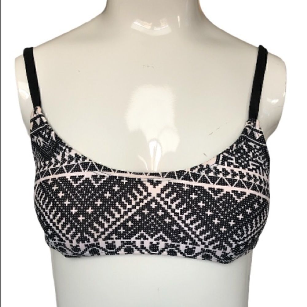 3/$15 or 5/$20 Xhilaration size small bikini top